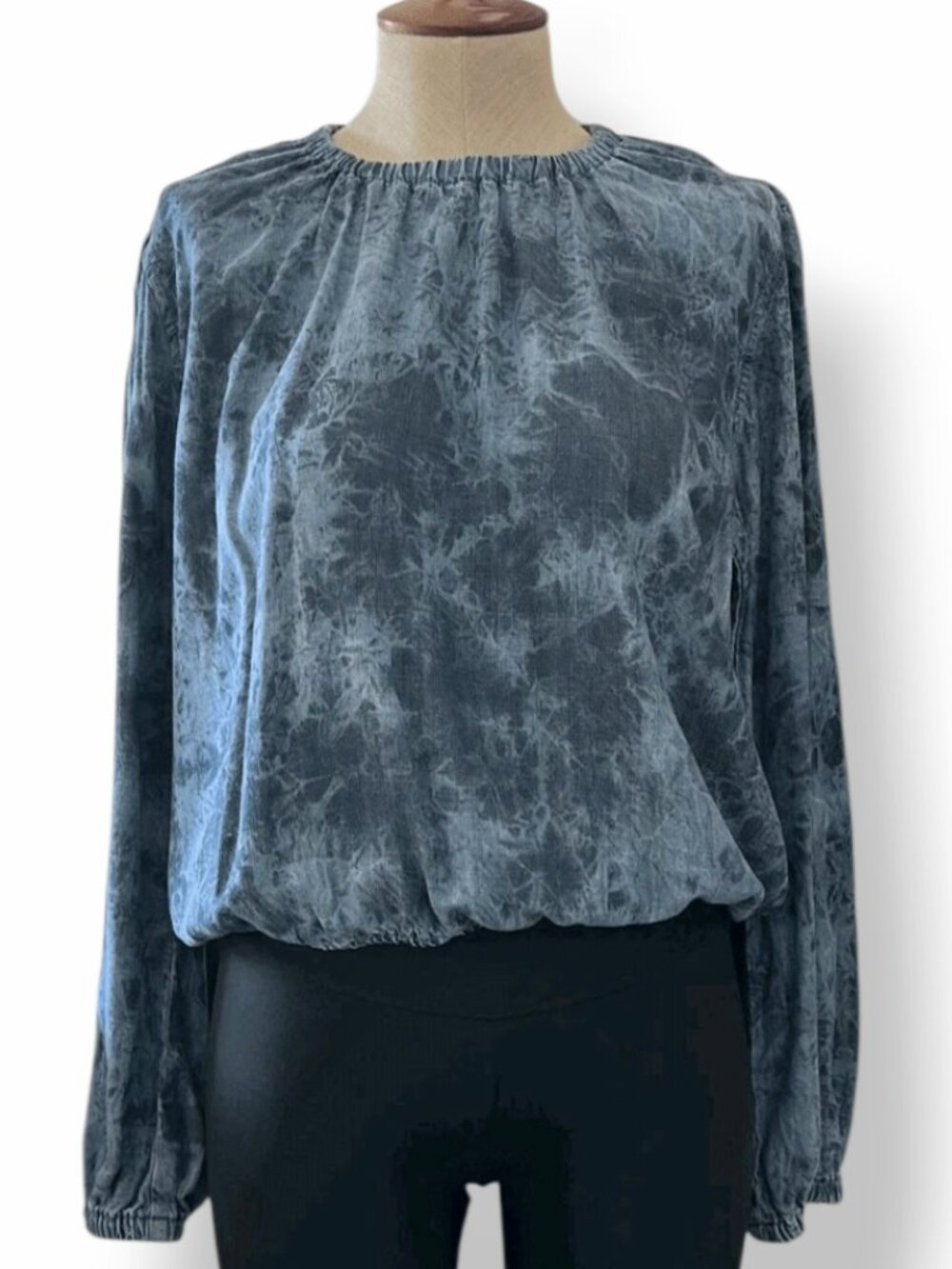 Cloth & Stone Blue long sleeve Shirt top size M Tencel Lyocell